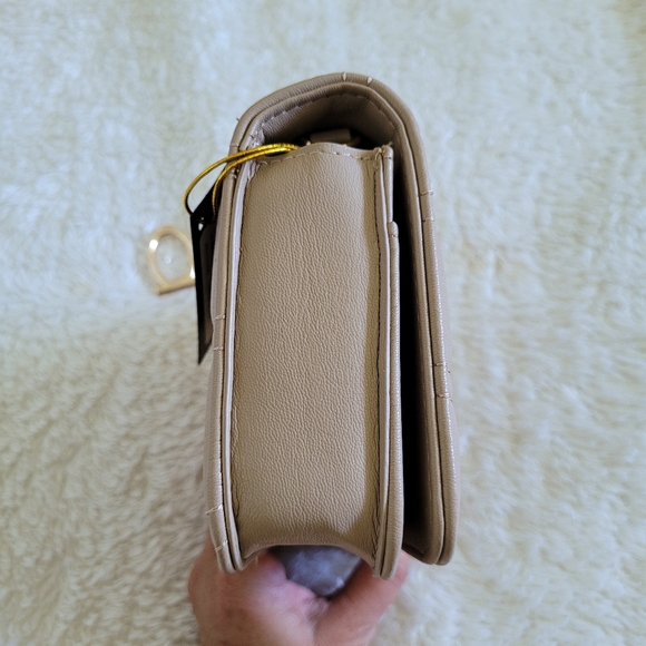 bebe Chica👩 Stud Crossbody Bag in Beige - NWT - Picture 5 of 16